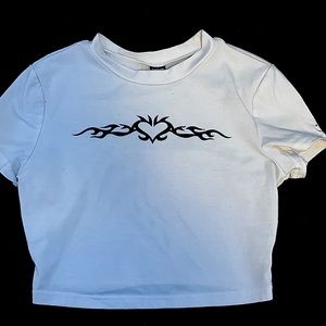 Xs white croptop with black heart